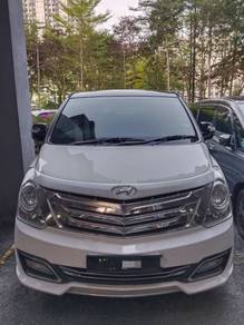Hyundai Grand Starex 2.5 Van 11 Seater Grand Spec