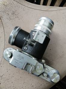 Leica dual lens classic camera