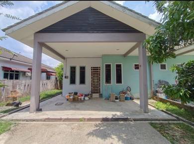 Rumah Berkembar ( Reno Dapur ) Kg. Kesom, Manir, K. Terengganu