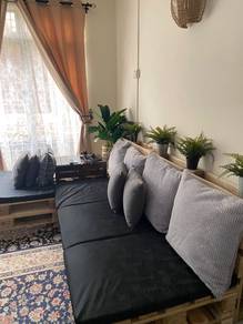 PaLLET PERABOT KAYU SOFA & MEJA