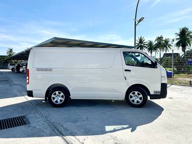 Toyota HIACE 3.0 PANEL VAN
