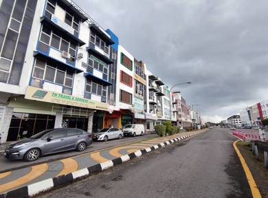 Satok Main Road 4 Storey Commercial Shoplot For Sale