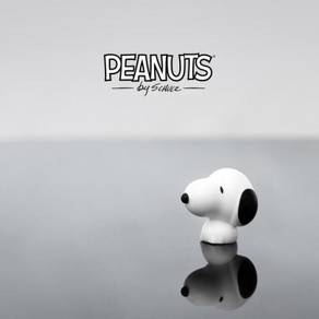 Peanuts movie snoopy mini figure