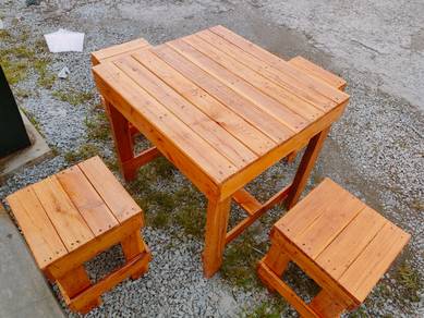 Kayu pallet - SeT MEJA MAKAN 4+1
