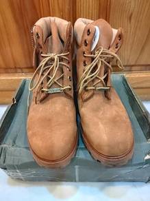 leather boots