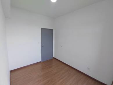 Under Bank Value The Garden Condominium Corner Unit For Sale