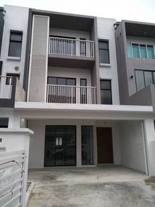 Puchong abadi heights | 2.5 Storey | Below Market | 20 x 65| 100%Loan