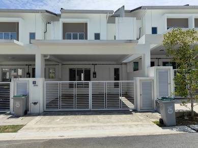 Tiara Sendayan Davina - Rumah Macam Baru Untuk Dijual