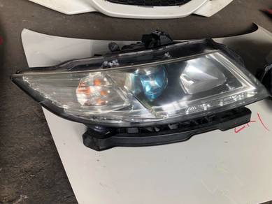 Honda CRZ ZF1 Nose Cut With Front Body Parts Japan