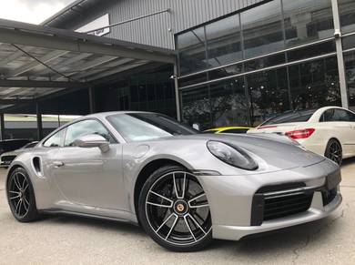 Porsche 911 TURBO S HERITAGE UK Official