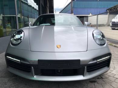 Porsche 911 TURBO S HERITAGE UK Official