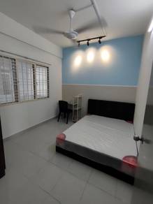 Medium Room, Kemuning Aman Aparment, Seksyen32, Shah Alam, FREE AC