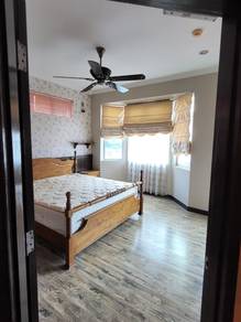 Tanjung Bungah Corner unit for sale with fully furnishes