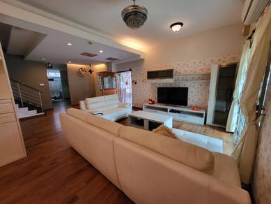 Tanjung Bungah Corner unit for sale with fully furnishes