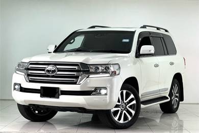 Toyota LANDCRUISER 4.6 ZX V8 (17K KM Only)