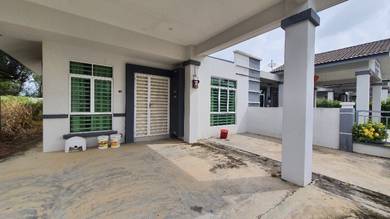 Nice 4R2B Single Storey Semi-D for Sale Bukit Katil