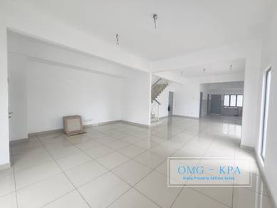 Bukit Raja Klang 2.5 Storey Corner House With Huge Land For Sale