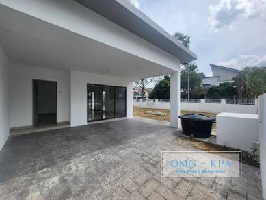 Bukit Raja Klang 2.5 Storey Corner House With Huge Land For Sale
