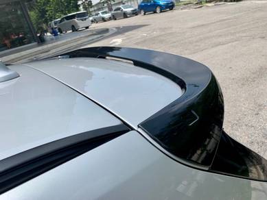 E84 X1 Glossy Black Spoiler Abs Bodykit Bmw