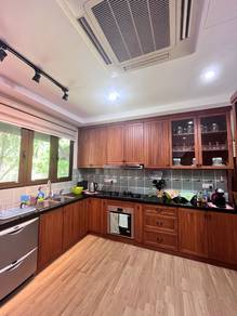 ALILA HOME 3 Storey Terrace House Fully Renovated at Tanjung Bungah