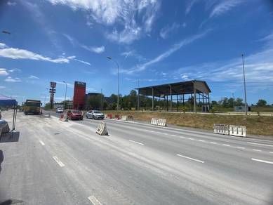 Commercial Land Facing Main Road Fot Rent