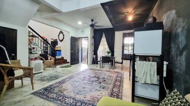 Facing playground, Extended 2 Storey Terrace Fasa 2 Puncak Alam