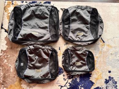 4 grey storage bags from USA (Used)