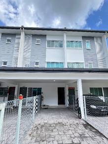 Oxford Park Avenue Upper Intermediate unit Townhouse for Sale