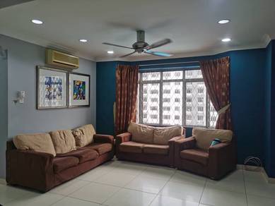 Pool View Renovated 1036sf Unit @ Kelana Puteri Condo, Kelana Jaya