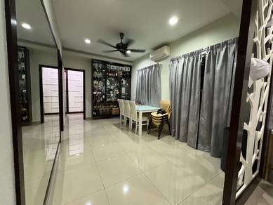 Taman Amansiara Townhouse Selayang Batu Caves Upper floor unit 顶楼的单位)