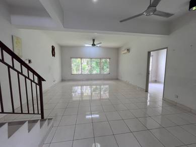 Antilla Lagoon Villas, Kota Kemuning (Townhouse with Lift)  -FREEHOLD