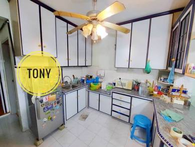 Tanjung Court