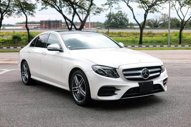 Mercedes Benz E200 2.0 AMG LINE *BURMESTER