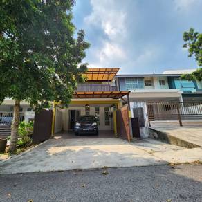 2 storey terrace renovated and decorated c/w balcony partial furnished