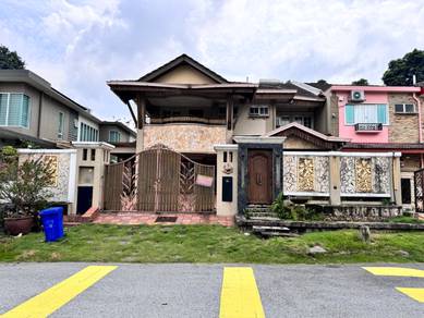 RENOVATED🔥Double Storey Semi-D House Seksyen 9, Shah Alam