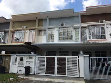 SETIA ALAM Double storey - FOR SINGLE ROOM ONLY ( 1 GIRL ONLY )