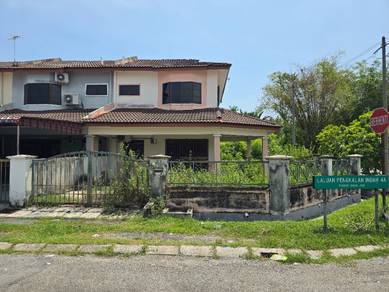 Double Storey House Corner At Medan Pengkalan Saujana, Ipoh, Perak