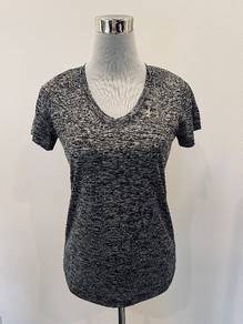Preloved UA women V neck grey top (size XS)
