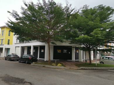 (Corner Shop lot) 2 Sty Taman Saujana Puchong, Jalan SP 3/2. Puchong