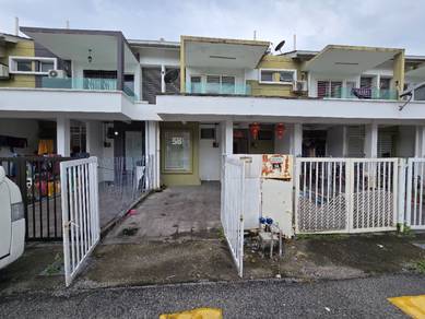 Bandar Saujana Putra: Facing Open Townhouse Pearl Villa SP4