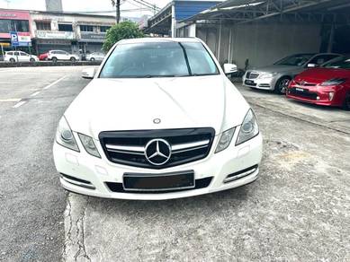 Mercedes Benz E200 1.8  CGI BlueEFCY