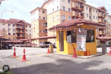 Partly Furnished Pangsapuri Casa Ria Bandar Country Homes Rawang