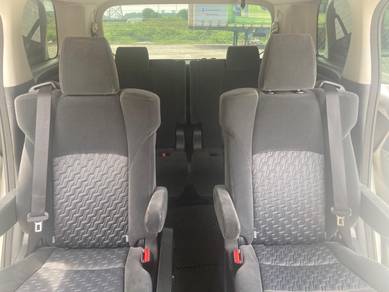 Toyota Vellfire 2.5 (A) 7seater