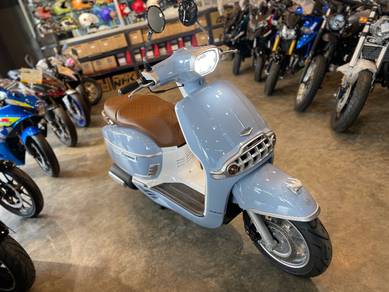 SIXTIES 250 FreeGiftx8 Delivery vespa