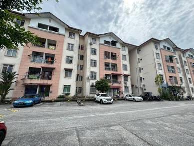 Ground Floor Resak Apartment, Puncak Perdana, Shah Alam