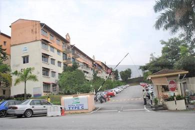 Putra Permai Apartment 4th Floor (Type C) @ Equine Park Seri Kembangan