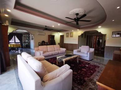 Marina Court Luxury Duplex Penthouse Renovated Fully Furnished
