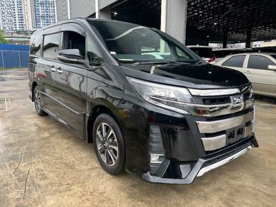 Toyota NOAH 2.0 WXB 2 SI 2PDRS RADAR SAFETY