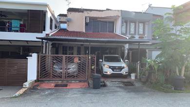 Taman Kelab Ukay Double storey FreeholdRenovated Well maintenance