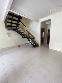 [2 Storey house] at PUJ1, Taman Puncak Jalil, Seri Kembangan